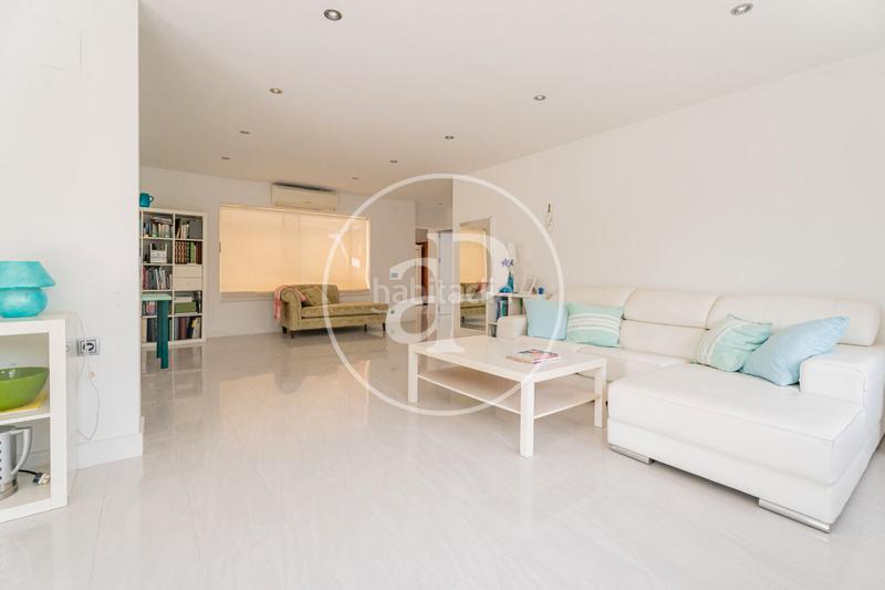 Foto 92459878-9d1f-4e45-aefa-9c9e9e733465. Casa con riscaldamento parcheggio piscina in Las Lomas Boadilla del Monte