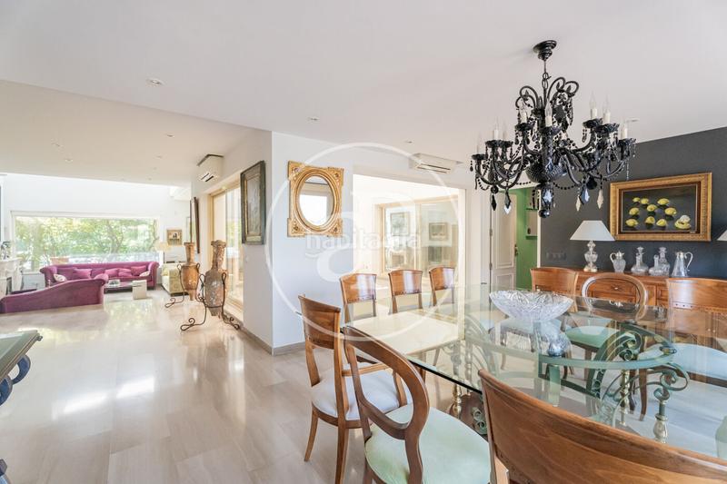 Foto 938b2642-d9ac-4f40-ae7e-39c57ebf2aa4. Casa con riscaldamento parcheggio piscina in Las Lomas Boadilla del Monte