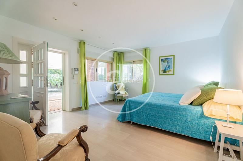 Foto 977d7704-4ae8-4d12-9241-a11450f6cfc7. Casa con riscaldamento parcheggio piscina in Las Lomas Boadilla del Monte