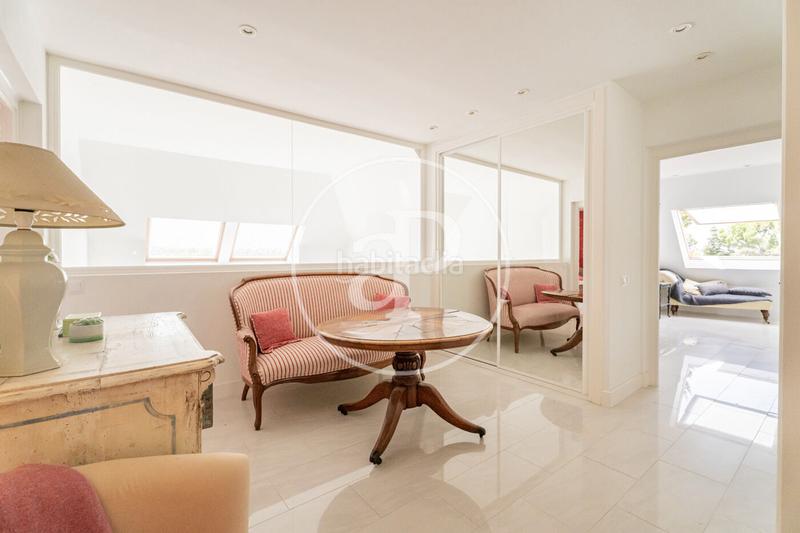 Foto a749a51d-9619-4c1d-a2db-4c40f7c3538b. Casa con riscaldamento parcheggio piscina in Las Lomas Boadilla del Monte