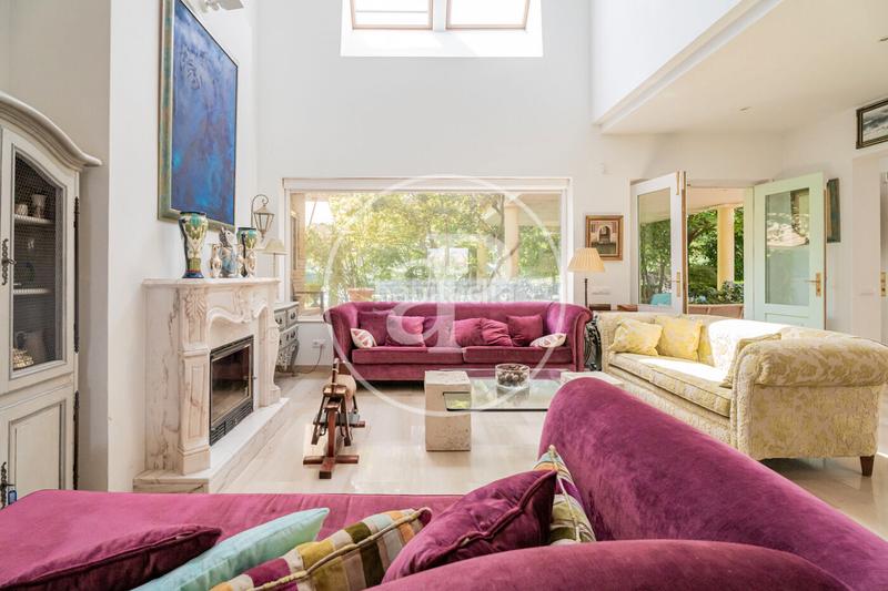 Foto b41a7f1a-98f6-4159-a261-5f5aaeeac2d7. Casa con riscaldamento parcheggio piscina in Las Lomas Boadilla del Monte