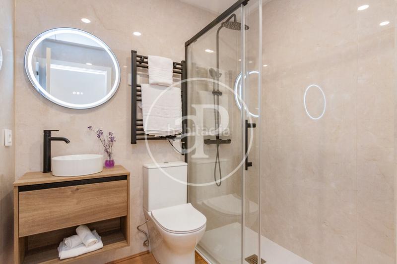 Foto 33d9e132-7b06-4b4b-95f7-433ea9dff8bb. Pis amb calefacció a Cortes-Huertas Madrid