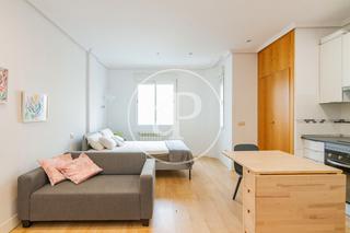 Location Appartement  C. alcalá. Estudio en alquiler en calle alcalá