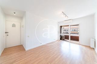 Location Appartement  Av. de alberto de alcocer. Piso en alquiler con terraza en alberto alcocer