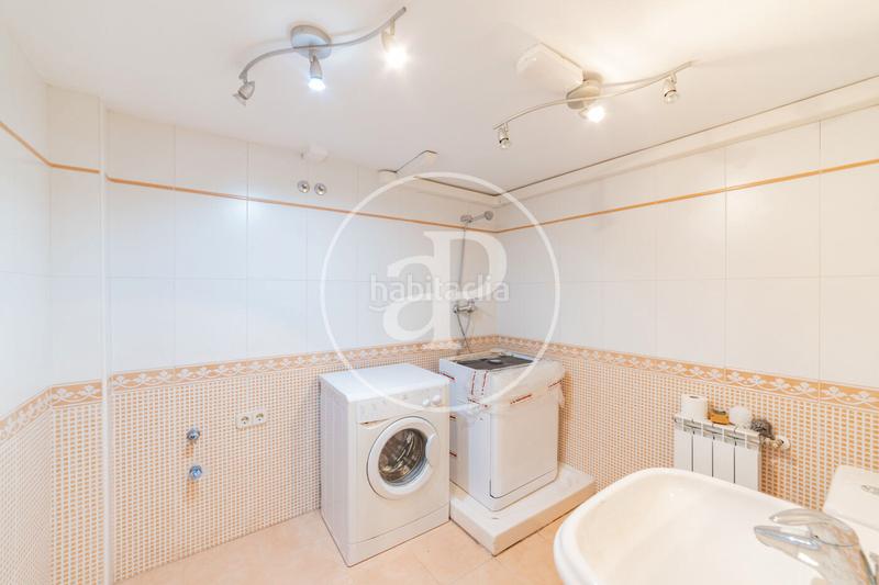 Foto 18f7054b-3f9b-493d-a36c-f40a9703778e. Alquiler casa  en alquiler en Peñagrande en Peñagrande Madrid