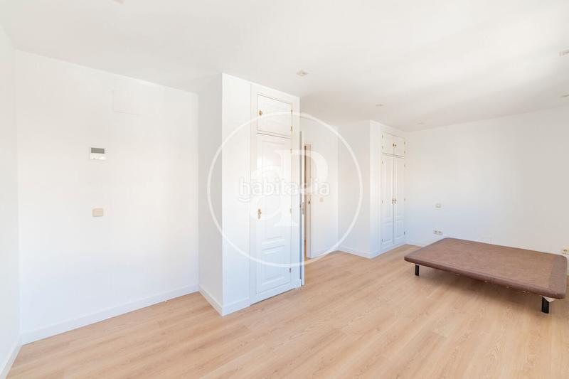 Foto ee2e7b19-7619-4419-a13f-31b09d202523. Alquiler casa  en alquiler en Peñagrande en Peñagrande Madrid