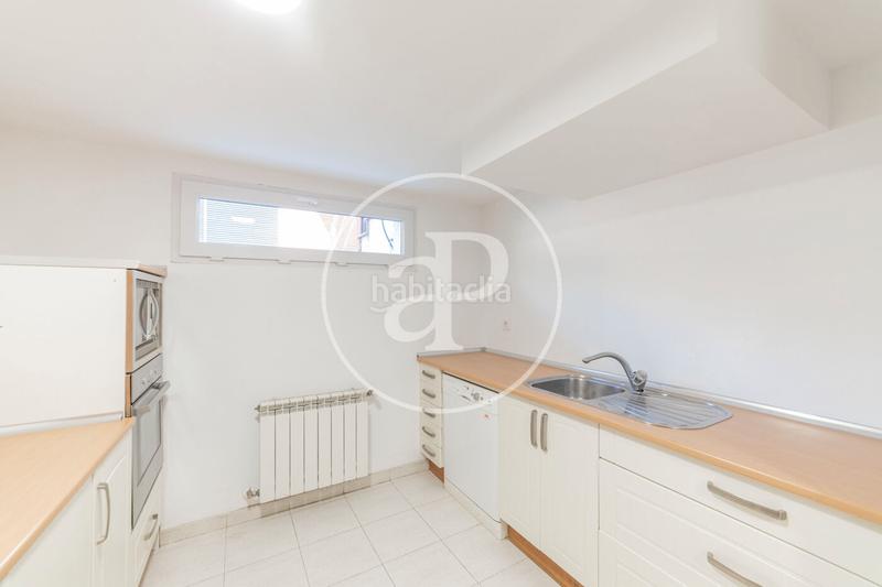 Foto a35a49d5-52df-4505-8668-8910a2e2a59a. Miete haus mit heizung parking in Peñagrande Madrid