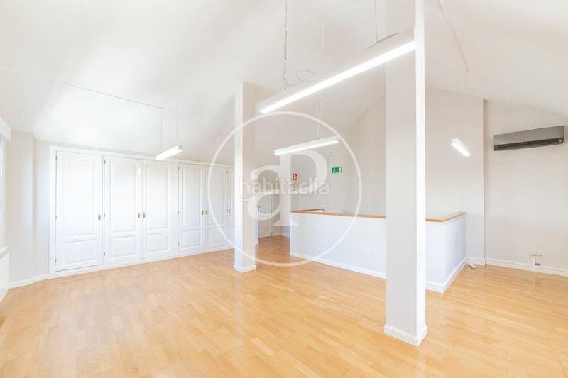 Foto 2cfd24af-29cc-4790-b537-25f005b93218. Rent house with heating parking in Peñagrande Madrid