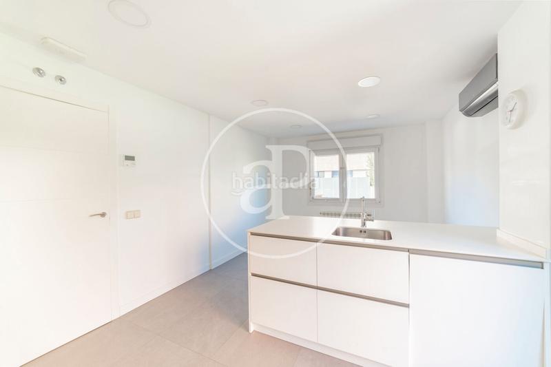 Foto 922ff698-a57f-4c57-a924-247c032bebc5. Rent house with heating parking in Peñagrande Madrid