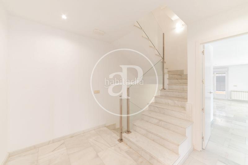 Foto fcdbbadf-5d2b-4765-989d-2543ab8ffee6. Rent house with heating parking in Peñagrande Madrid