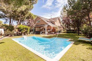 Haus in La Chopera. Chalet en venta en la chopera