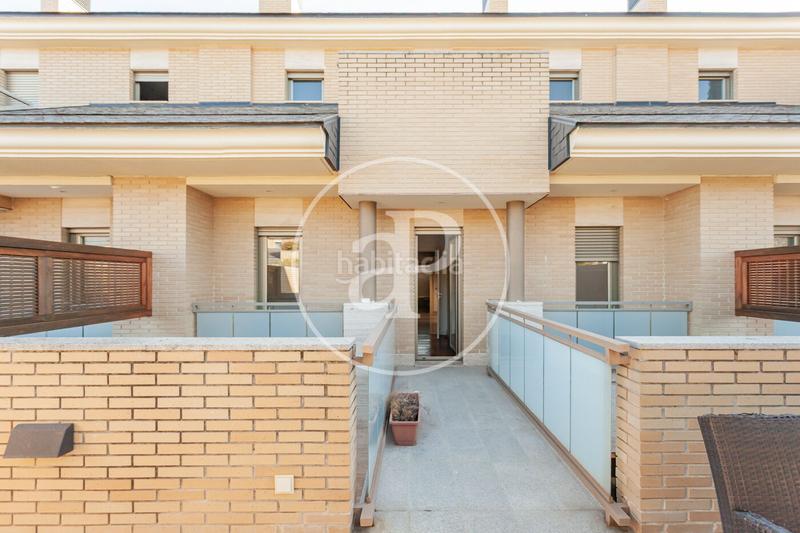 Foto b3695c1a-babb-47de-9c7a-d6d8c484a590. Lloguer casa adossada amb calefacció aparcament piscina a Pozuelo de Alarcón