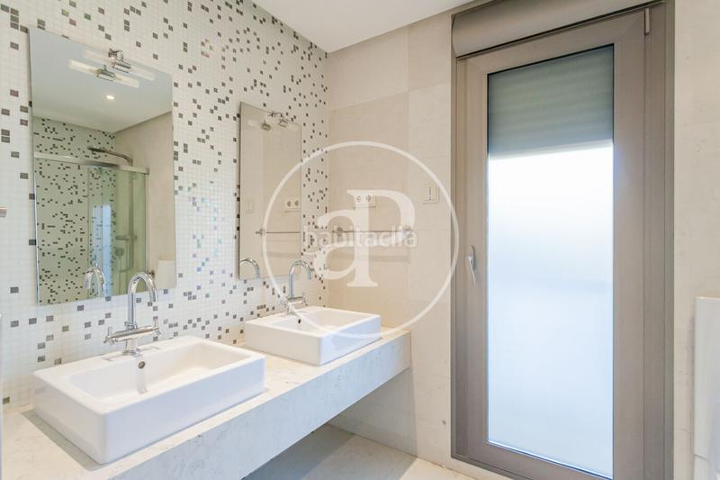 Foto df11286f-89b3-49ad-9f01-14ce46e870f2. Lloguer casa adossada amb calefacció aparcament piscina a Pozuelo de Alarcón