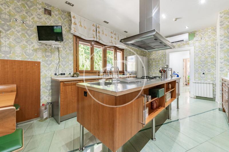 Foto ada7168e-2023-46cd-8563-efa8dd03b07d. Casa amb calefacció aparcament piscina a Conde Orgaz - Piovera Madrid