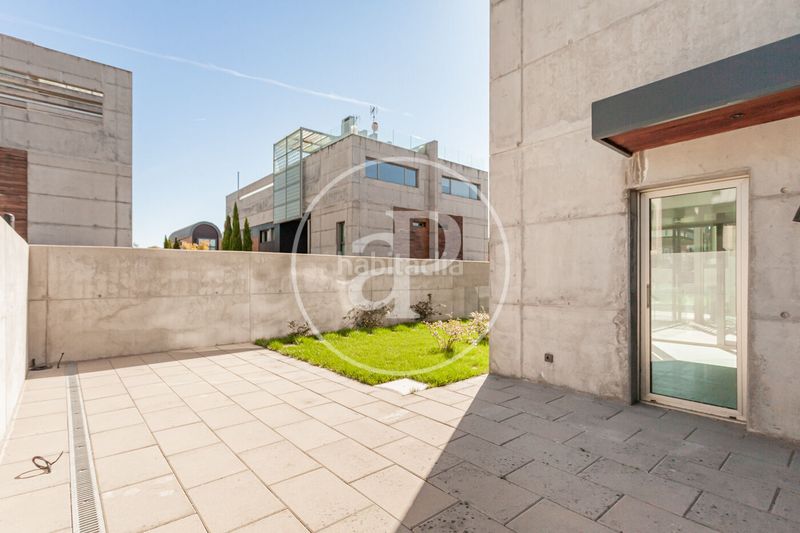 Foto 5e83c9f7-d8de-47b1-862a-2c070754d8bd. Reihenhaus mit heizung parking pool in Ciudad Universitaria Madrid