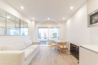 Location Appartement  C/ del maestro guerrero. Piso en alquiler en plaza de españa
