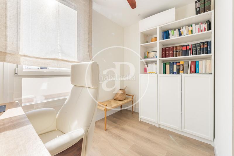 Foto 08103ab6-94dd-4dd7-912f-5b6271ad7173. Location attique avec chauffage parking dans Lista Madrid