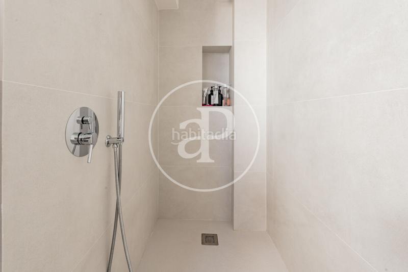 Foto afdffa05-6c1c-47b9-bc6d-018cdf337bca. Location attique avec chauffage parking dans Lista Madrid
