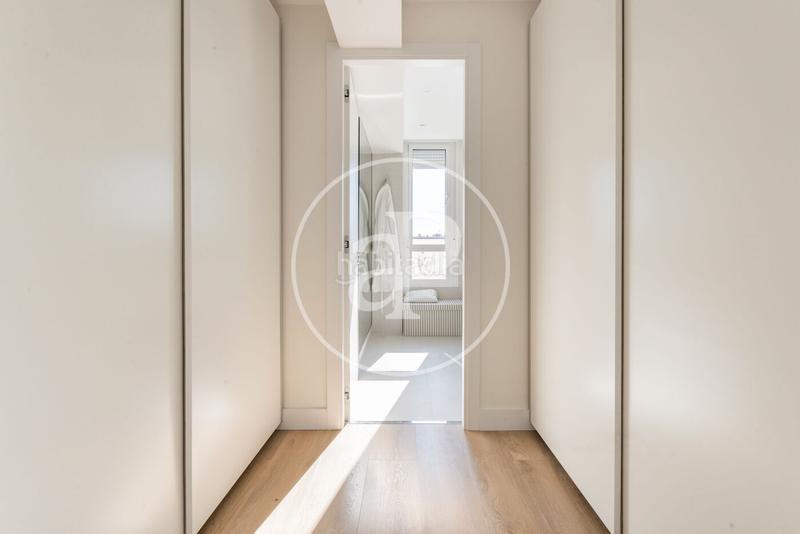 Foto dae0fba8-5268-4419-90e3-a0e805ac67ef. Miete dachwohnung mit heizung parking in Lista Madrid