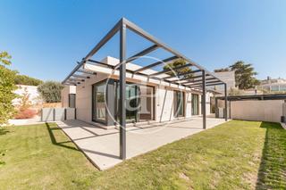 Location Maison à Tres Olivos-Valverde. Casa en alquiler en montecarmelo