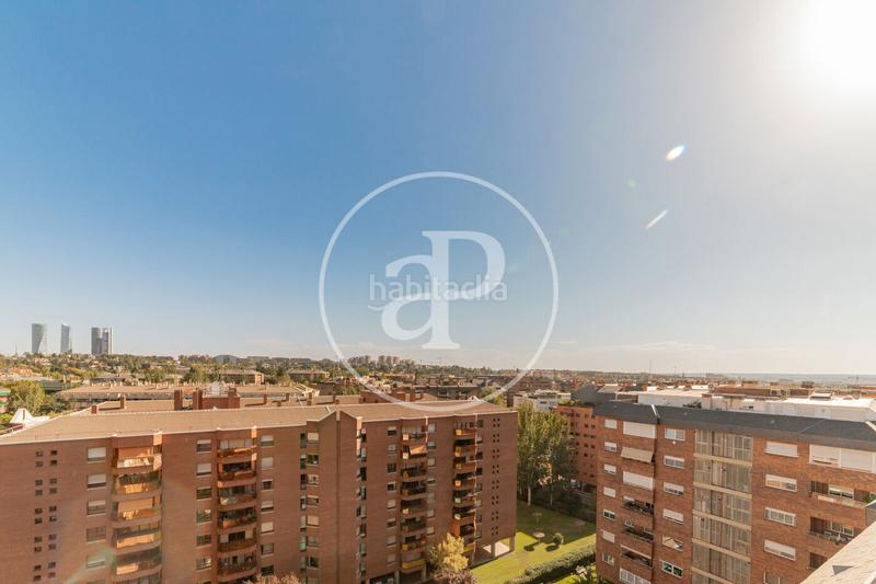Foto 7a2bfcfa-7a87-4d37-9abd-4fe34f287354. Àtic amb calefacció piscina a Mirasierra Madrid