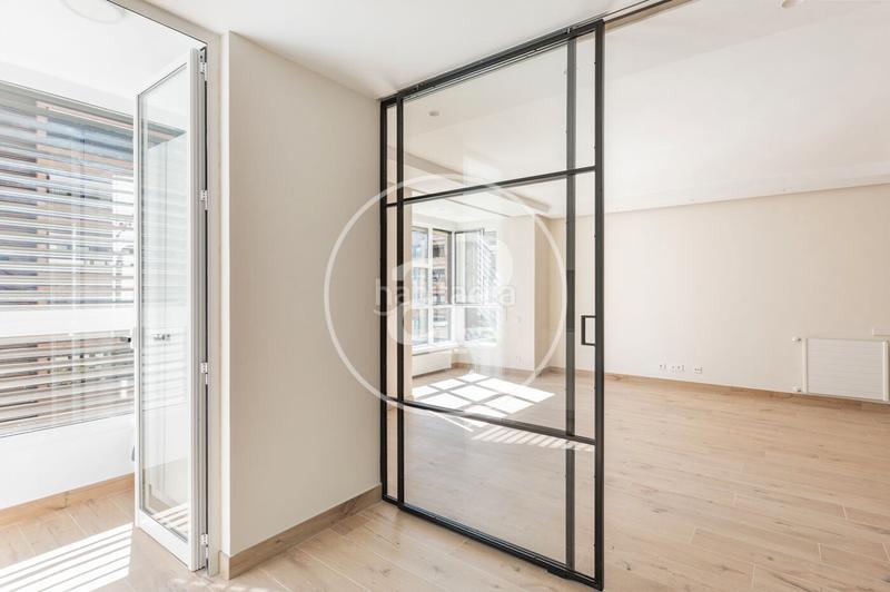 Foto 4046445c-b863-4a00-a1b6-e10da38f8297. Rent flat with heating parking in Pacífico Madrid