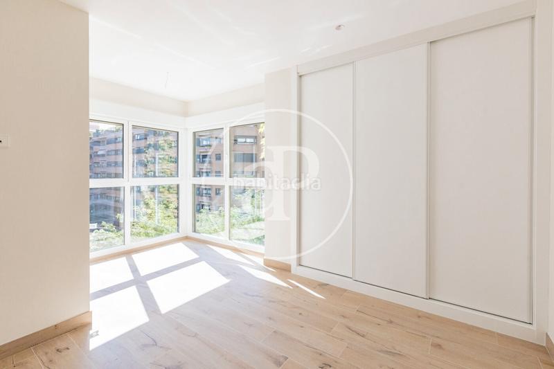 Foto a8384eb5-6c8c-42c9-9789-250cd8e820f4. Rent flat with heating parking in Pacífico Madrid
