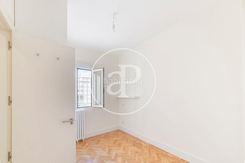 Foto 24ff4094-ece9-40de-b376-d47a84c0196e. Miete etagenwohnung mit heizung in Almagro Madrid