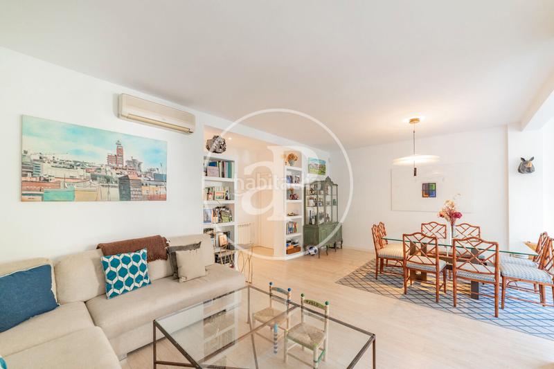 Foto bbbd3d27-31e8-4c8e-bddb-a3ff61a209bd. Location appartement avec chauffage parking dans Hispanoamérica-Bernabéu Madrid