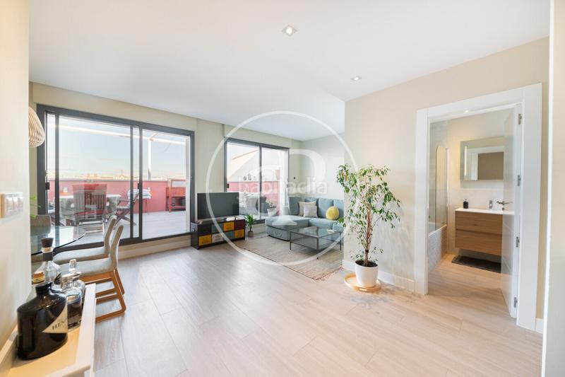 Foto 0543a2c9-f132-4a54-88f4-ef4736667ba7. Rent penthouse with heating parking in Goya Madrid