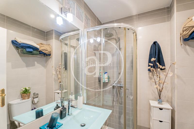 Foto 1137d4a1-3fb1-4b93-82de-e5a30464bbb9. Reihenhaus mit heizung parking pool in Estación Pozuelo de Alarcón