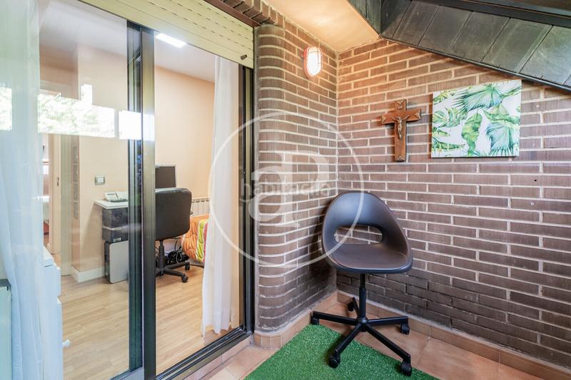 Foto ae8fcae2-d936-494c-b16f-50fa46d26113. Reihenhaus mit heizung parking pool in Estación Pozuelo de Alarcón