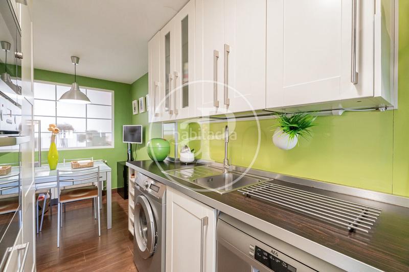 Foto dccd367c-a5e0-42df-b1a1-a3592ea5b283. Reihenhaus mit heizung parking pool in Estación Pozuelo de Alarcón