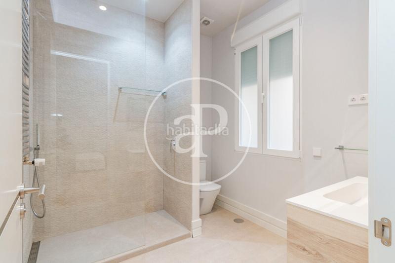 Foto 7899f6ca-ebf7-45e4-bfa5-9b94a3e3f69e. Location appartement avec chauffage parking dans Cortes-Huertas Madrid