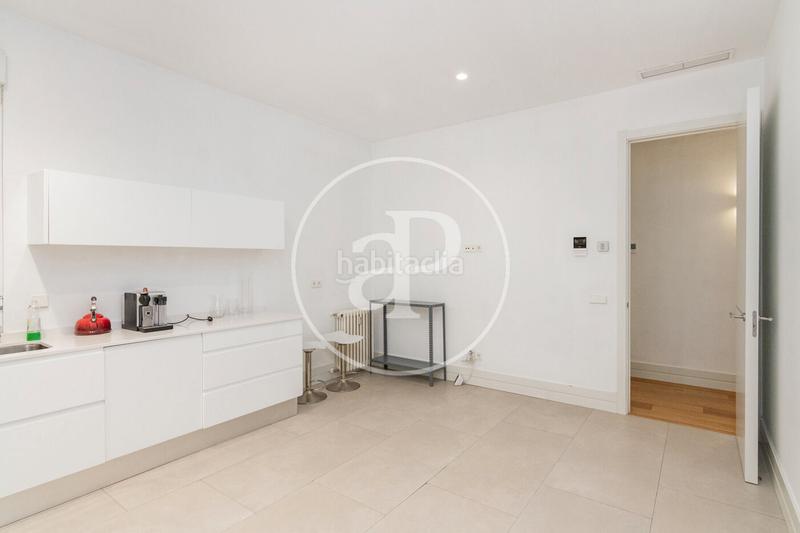 Foto 82d03b02-43c3-406e-832a-b23125e96f28. Location appartement avec chauffage parking dans Cortes-Huertas Madrid