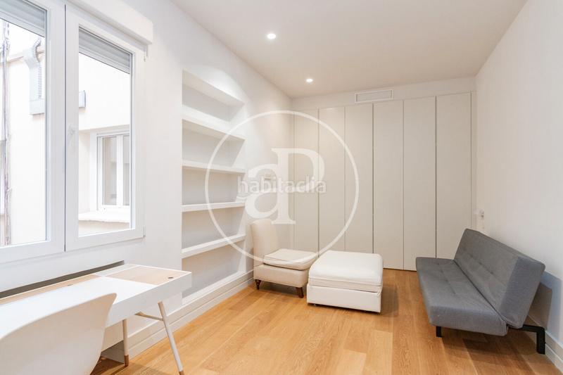 Foto 9a6f7e1c-7cce-44ca-8b1a-ec187452f74c. Rent flat with heating parking in Cortes-Huertas Madrid