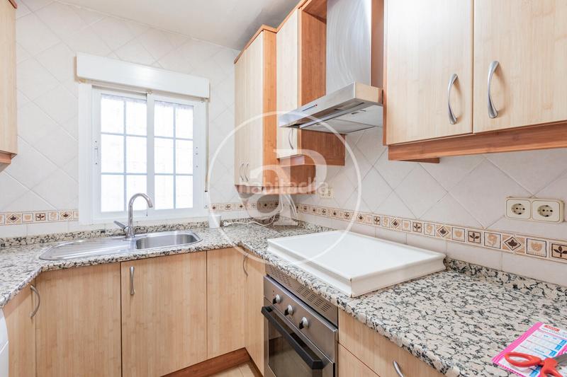 Foto cc28de3b-6614-4025-8d46-48a65ac601b5. Miete etagenwohnung mit heizung in Colina Madrid