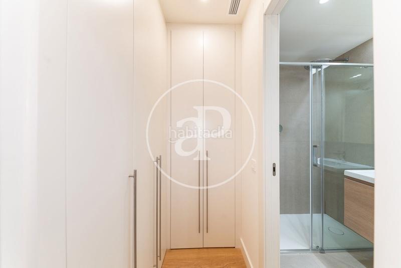 Foto 2d5089fc-1f5d-494b-91a4-299812ba8324. Lloguer pis amb calefacció aparcament piscina a Acacias Madrid