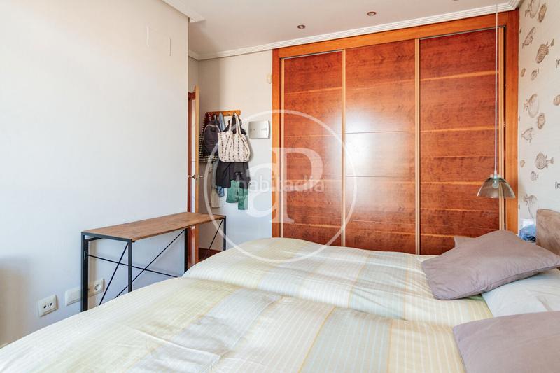 Foto f5ac90a3-5d2e-4069-9316-069ca4fdd2d0. Attique avec chauffage parking piscine dans Legazpi Madrid