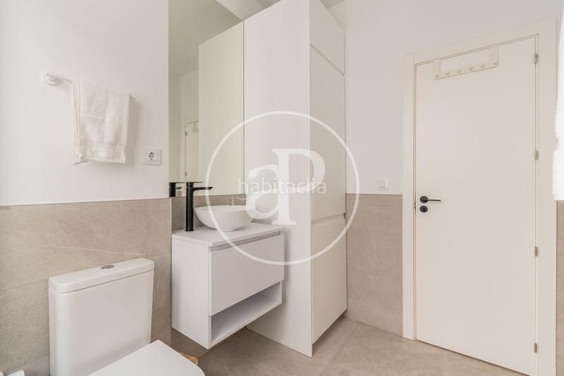 Foto 5d6388e4-184e-41dc-8109-387931f58116. Miete etagenwohnung mit heizung in Lista Madrid