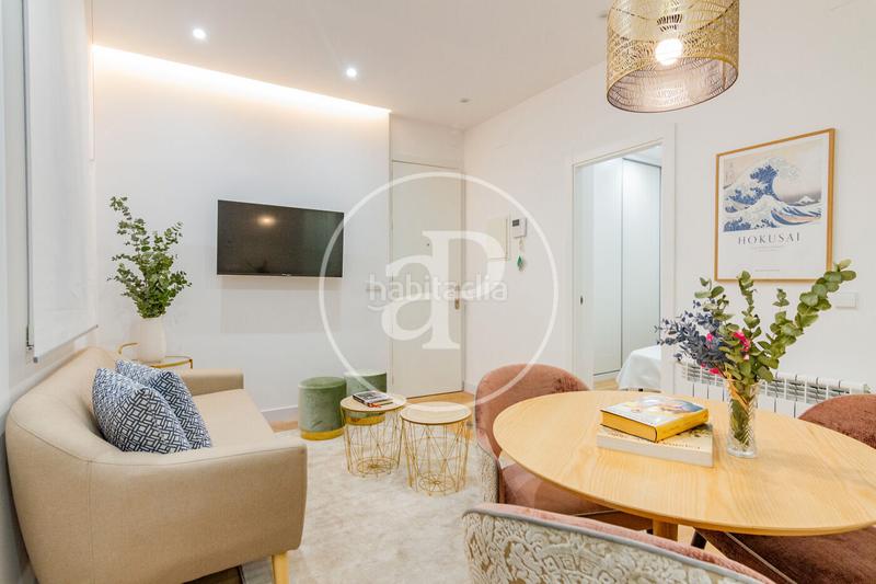 Foto f8d1f788-3d00-43d4-85d7-793bb5aaa791. Affitto appartamento in calle de juan bravo 63 in Madrid