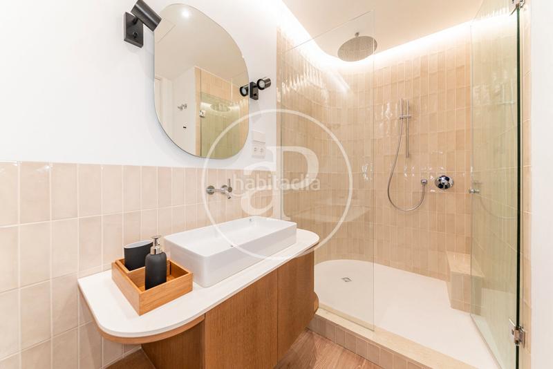 Foto 06aa44f8-0162-40f4-bac3-4118cb15a44b. Alquiler piso  en alquiler en Almagro en Almagro Madrid