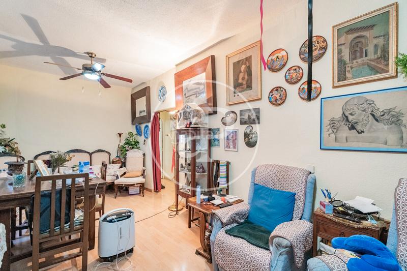 Foto 796cc132-1cfc-419b-ad38-8568a69a48be. Appartamento con riscaldamento in Cortes-Huertas Madrid