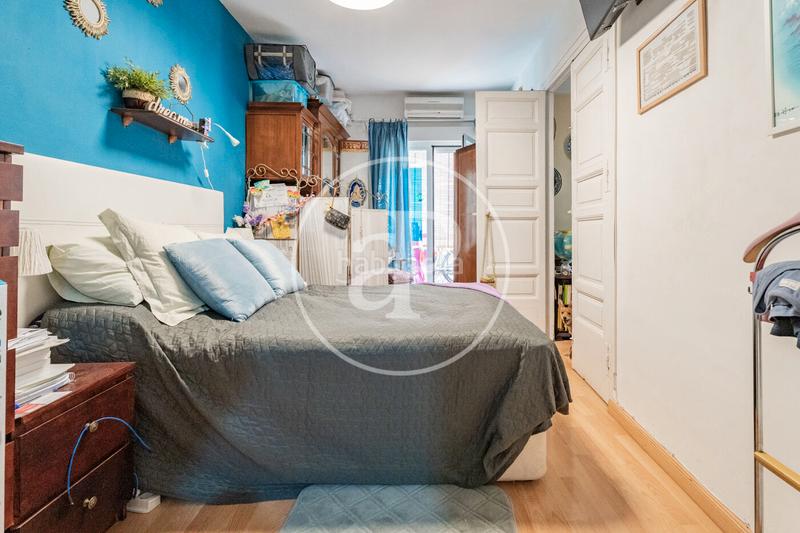 Foto 8c46bfea-e347-4e95-a6c6-1a0ab1baf0f6. Appartamento con riscaldamento in Cortes-Huertas Madrid