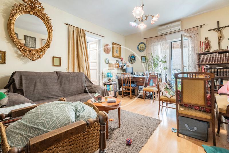 Foto e30a12af-9b89-4e43-b212-ccf2e35b95ed. Appartamento con riscaldamento in Cortes-Huertas Madrid