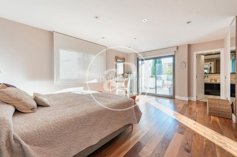 Foto 595c4c34-4a33-4e60-89a1-c87a0530309f. Casa con riscaldamento parcheggio piscina in Canillejas Madrid