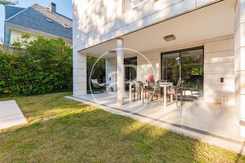 Foto 7b8b1e60-9232-4167-934c-ef4709fcb7d4. Casa con riscaldamento parcheggio piscina in Canillejas Madrid