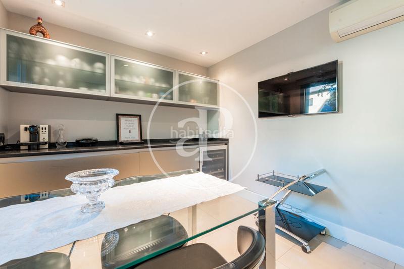 Foto 8ffde71f-d7d0-4ff2-83d8-574424a7aa63. Casa con riscaldamento parcheggio piscina in Canillejas Madrid