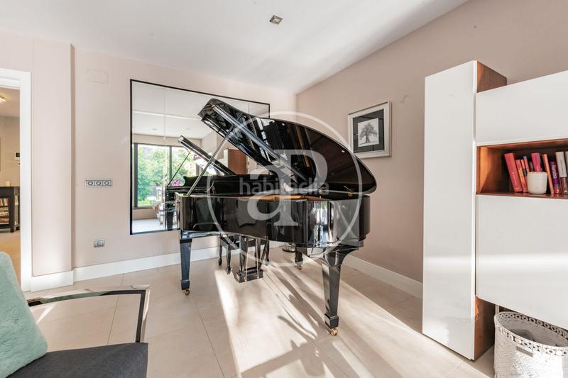 Foto a81183f9-8936-4131-ab0b-e0be6c35d778. Casa con riscaldamento parcheggio piscina in Canillejas Madrid