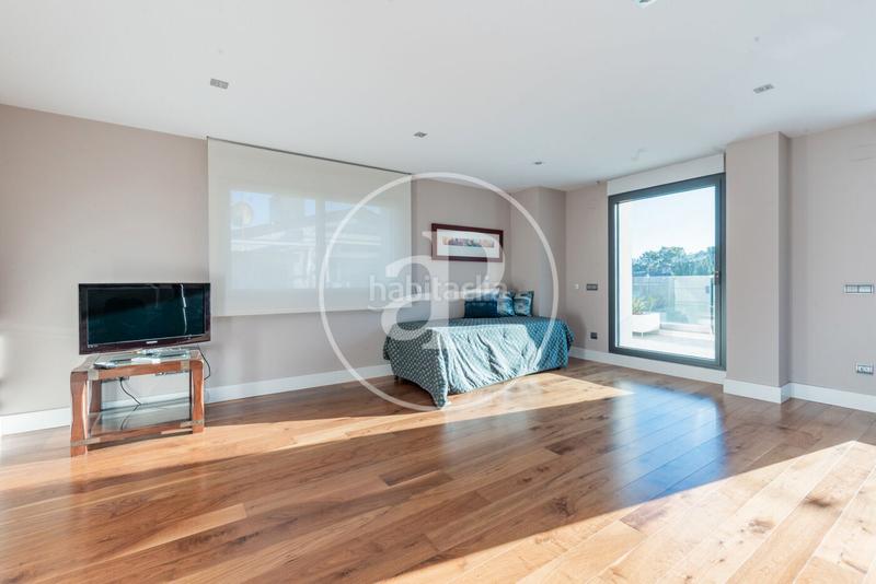 Foto ceed537a-6657-4a5b-ac35-9b1918185a0b. Casa con riscaldamento parcheggio piscina in Canillejas Madrid